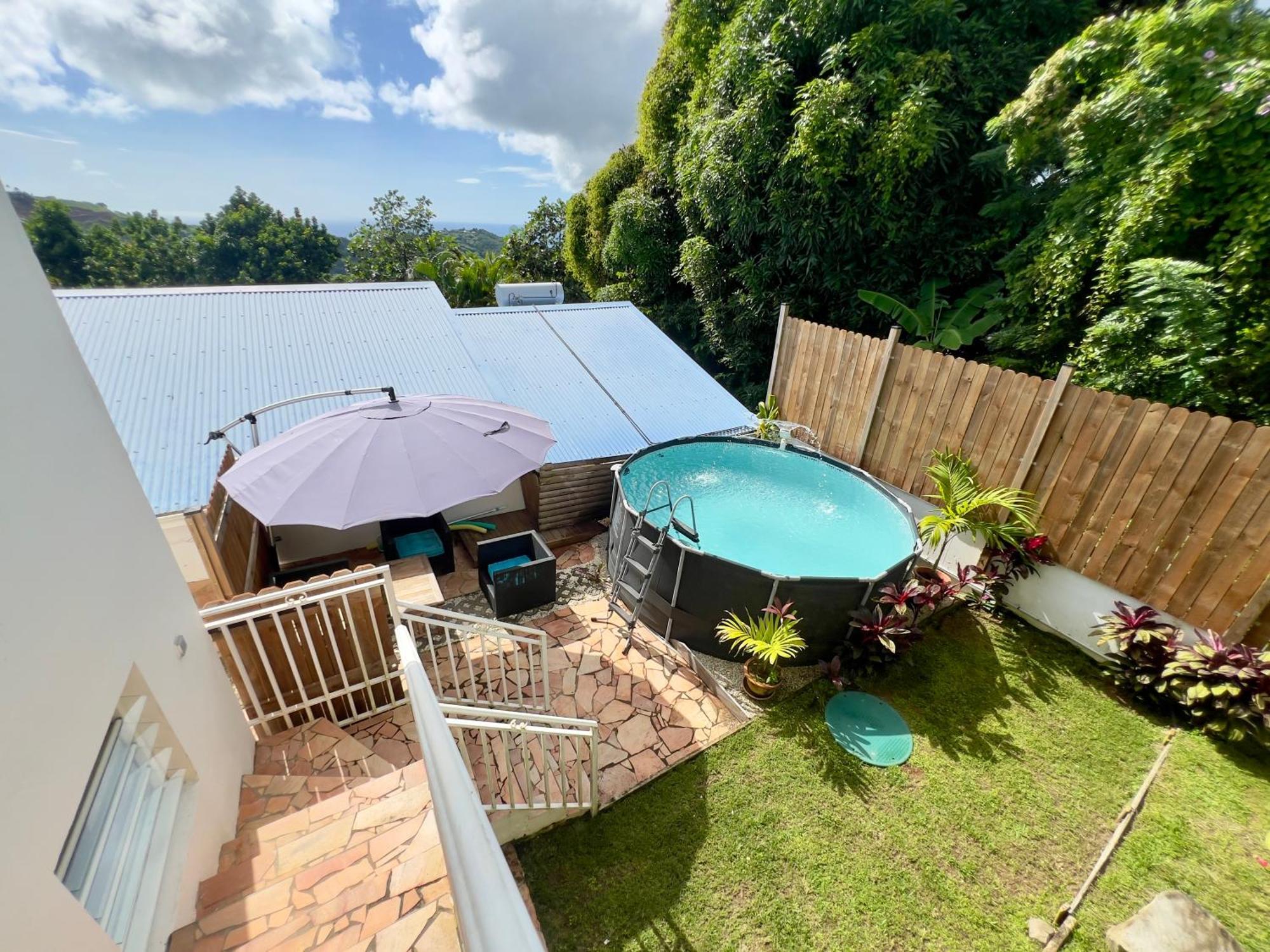 Villa Iguana, Duplex Paisible, Vue Magnifique Mer Et Rocher Du Diamant, Piscine Sainte-Luce Exteriér fotografie