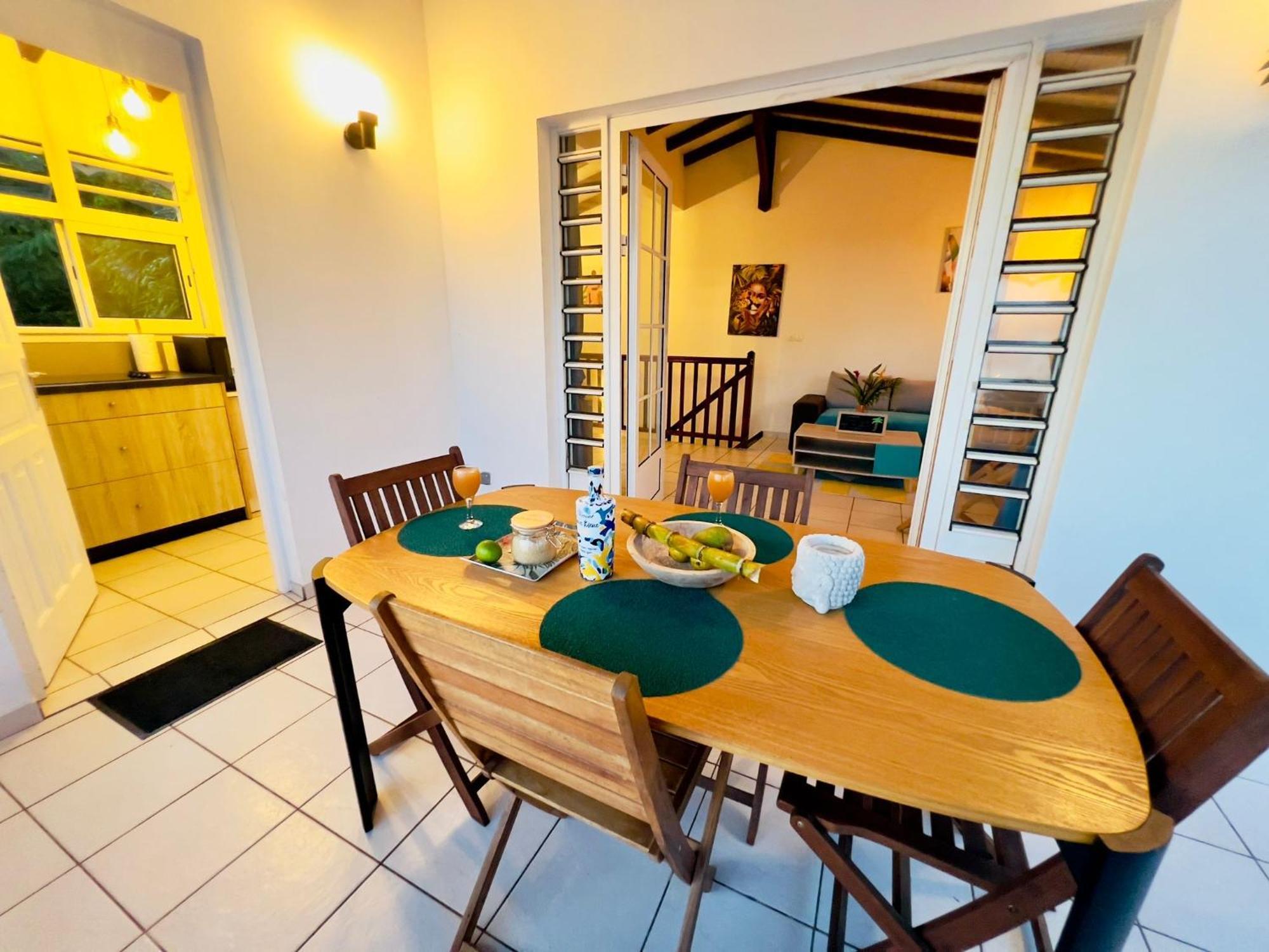 Villa Iguana, Duplex Paisible, Vue Magnifique Mer Et Rocher Du Diamant, Piscine Sainte-Luce Exteriér fotografie