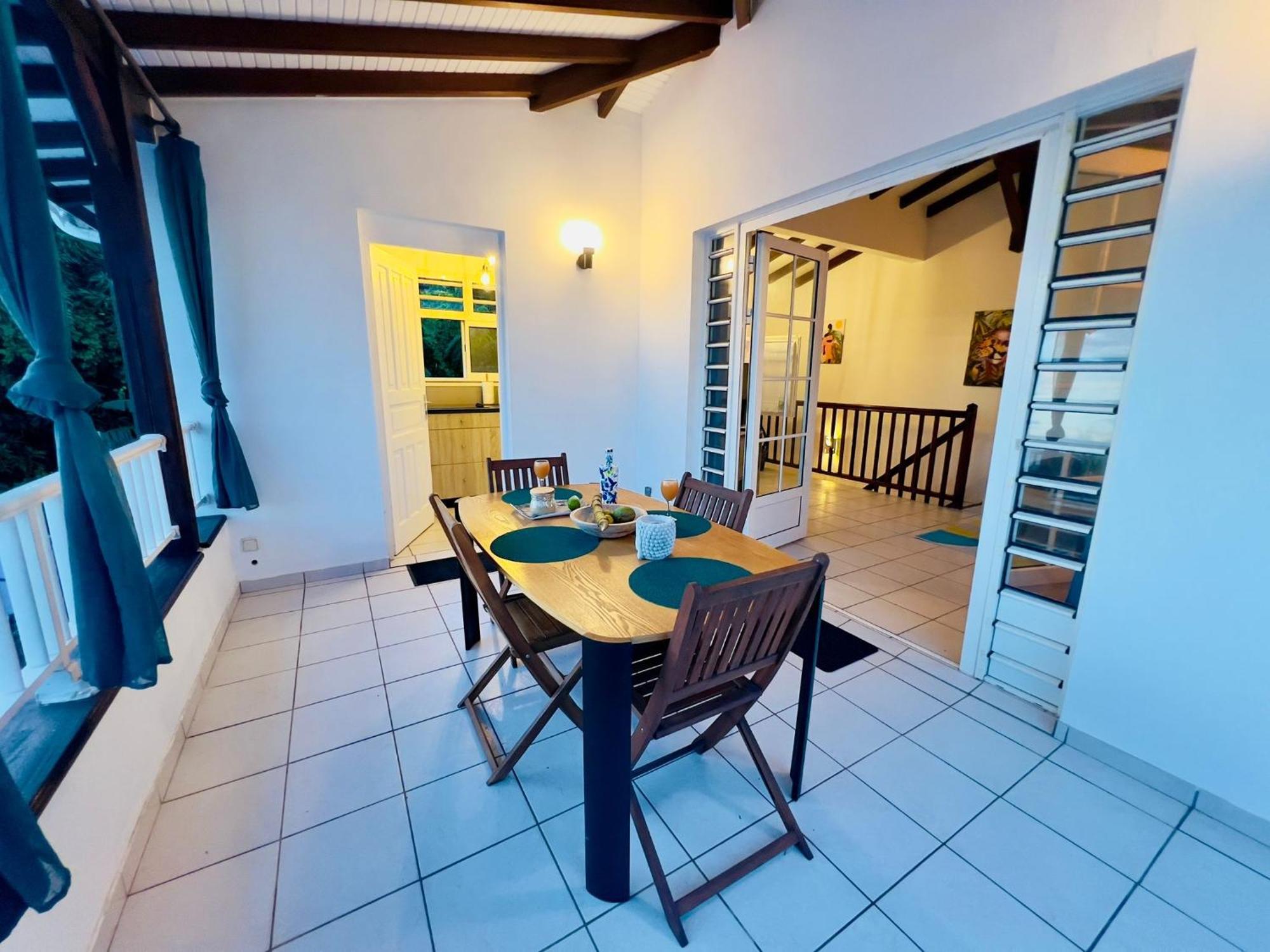 Villa Iguana, Duplex Paisible, Vue Magnifique Mer Et Rocher Du Diamant, Piscine Sainte-Luce Exteriér fotografie