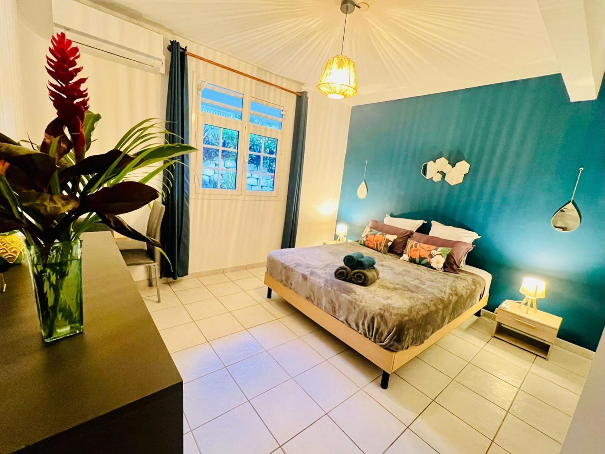 Villa Iguana, Duplex Paisible, Vue Magnifique Mer Et Rocher Du Diamant, Piscine Sainte-Luce Exteriér fotografie